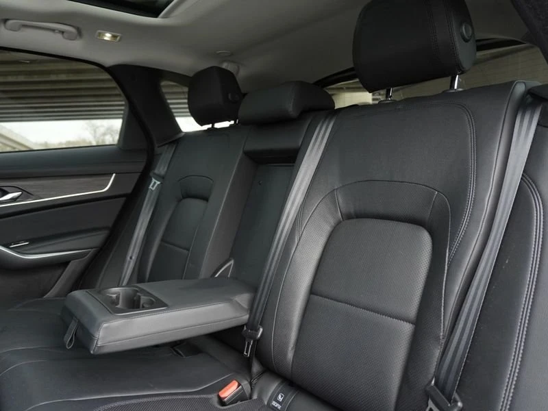 2022 Jaguar F-Pace - Image 11 of 19
