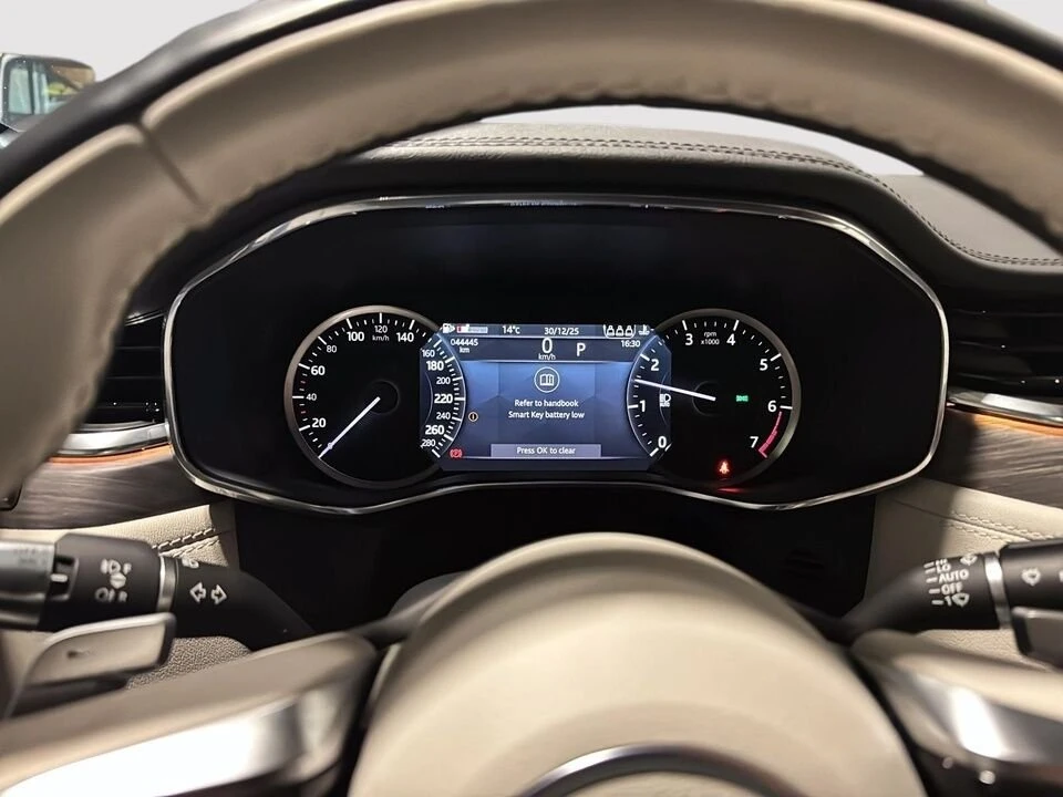 2022 Jaguar F-Pace - Image 14 of 19