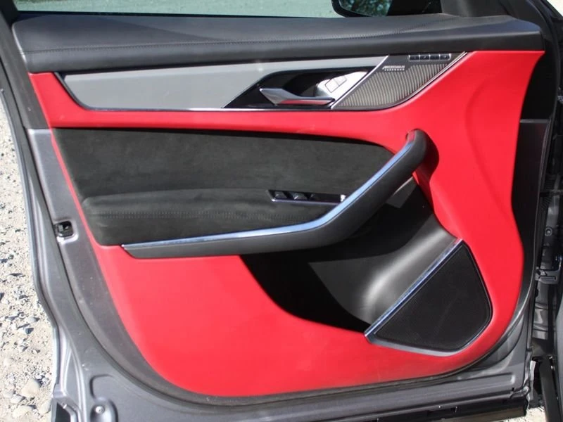 2022 Jaguar F-Pace SVR - Image 19 of 20