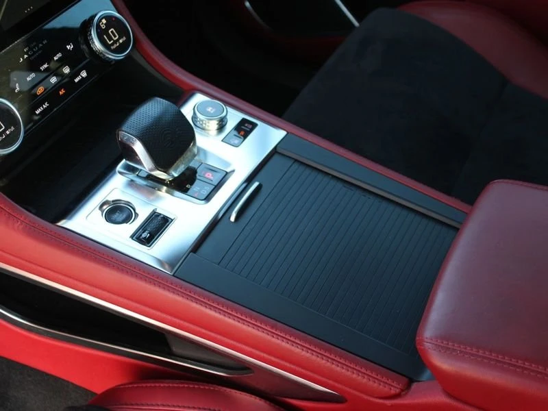 2022 Jaguar F-Pace SVR - Image 16 of 20