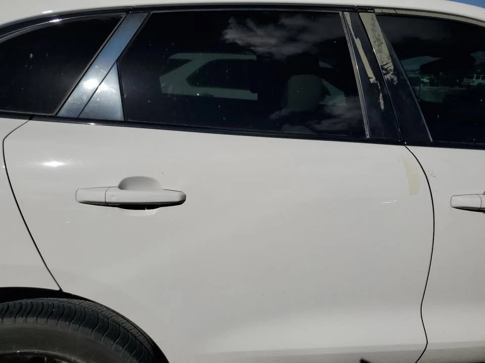 2022 Jaguar F-Pace - Image 10 of 13