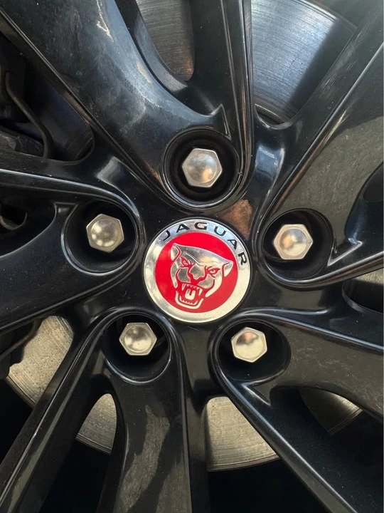 2022 Jaguar F-Pace - Image 17 of 17