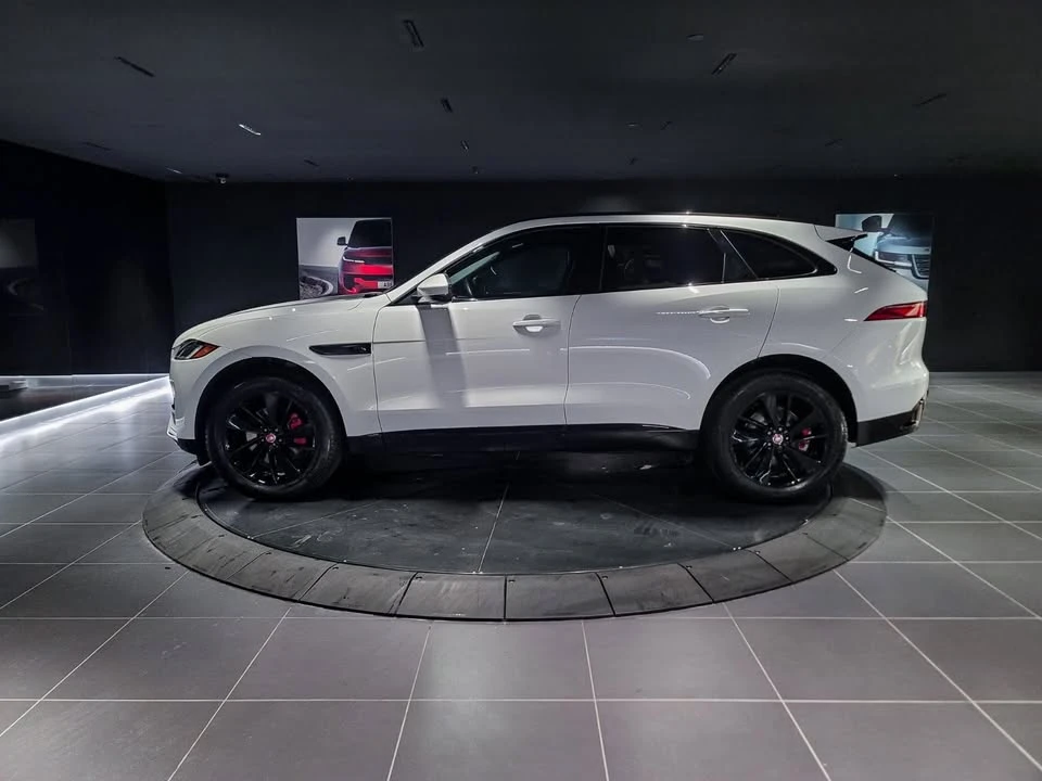 2022 Jaguar F-Pace - Image 6 of 17