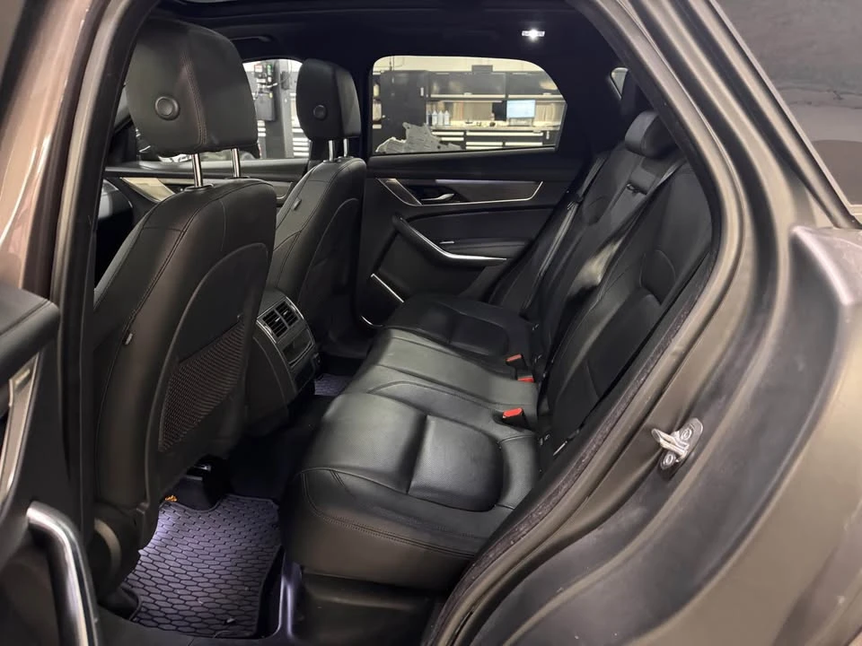2022 Jaguar F-Pace - Image 17 of 17