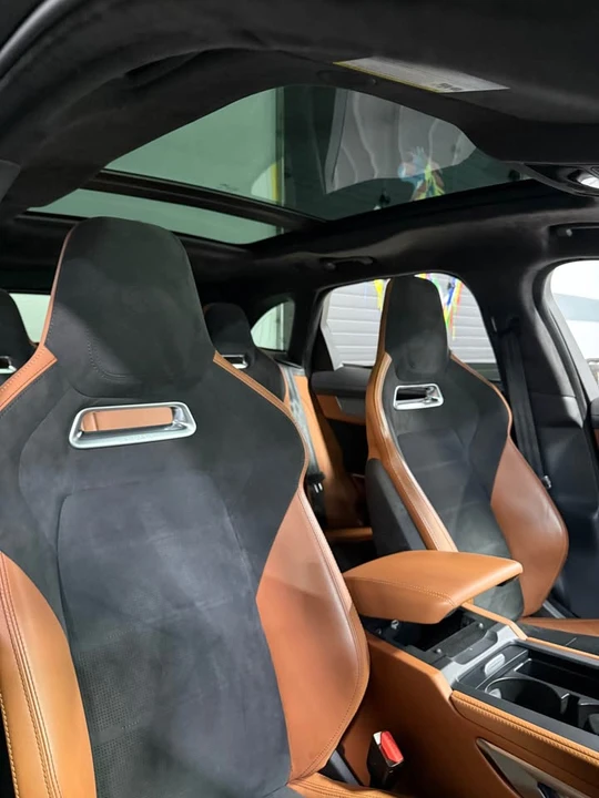 2022 Jaguar F-Pace SVR - Image 5 of 6