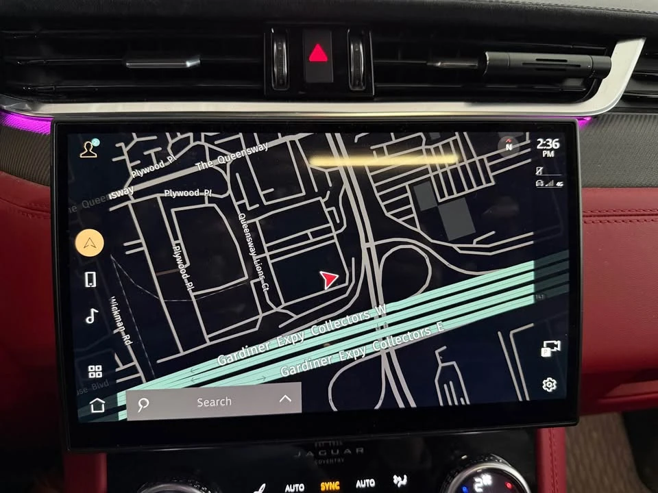 2022 Jaguar F-Pace SVR - Image 14 of 18