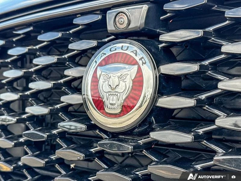 2022 Jaguar F-Pace SVR - Image 8 of 13
