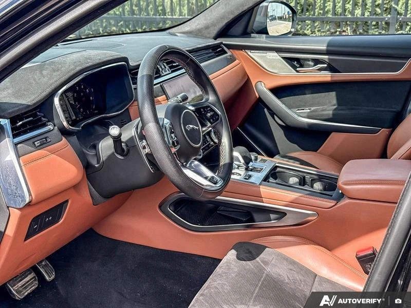 2022 Jaguar F-Pace SVR - Image 10 of 13