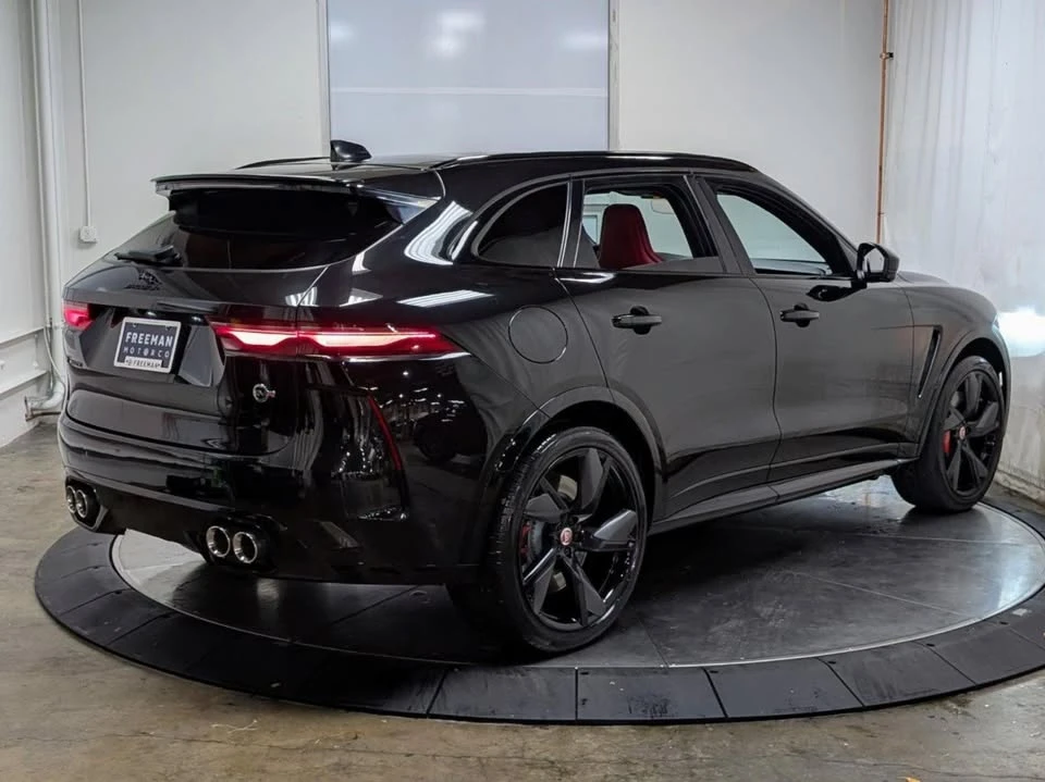 2022 Jaguar F-Pace SVR - Image 9 of 20