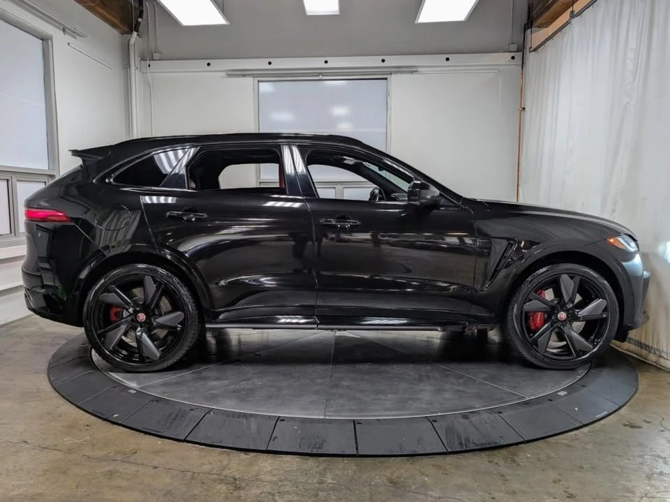 2022 Jaguar F-Pace SVR - Image 10 of 20
