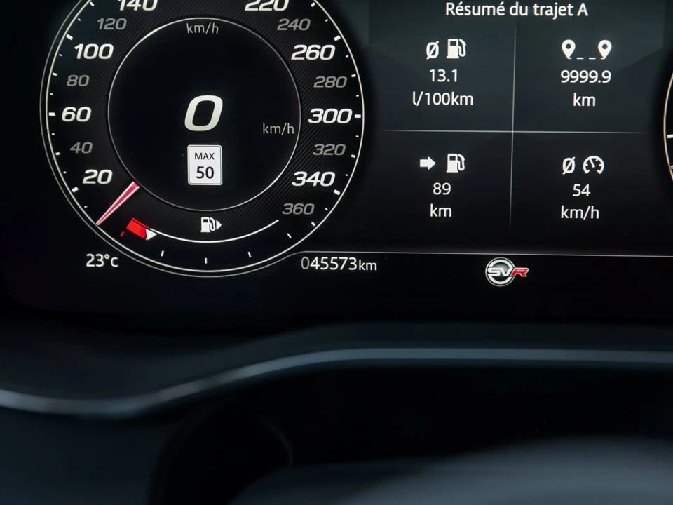 2022 Jaguar F-Pace SVR - Image 15 of 20