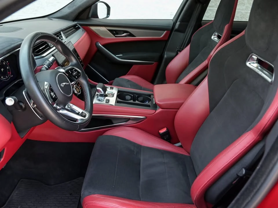 2022 Jaguar F-Pace SVR - Image 10 of 20