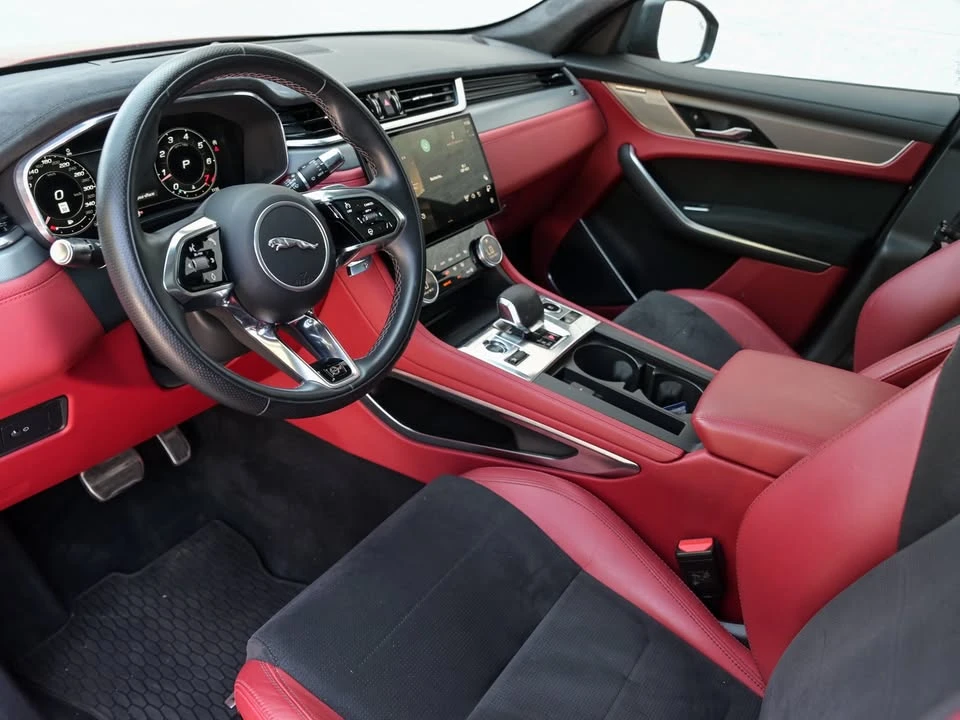2022 Jaguar F-Pace SVR - Image 13 of 20