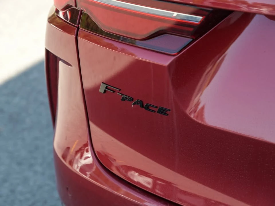 2022 Jaguar F-Pace SVR - Image 7 of 20
