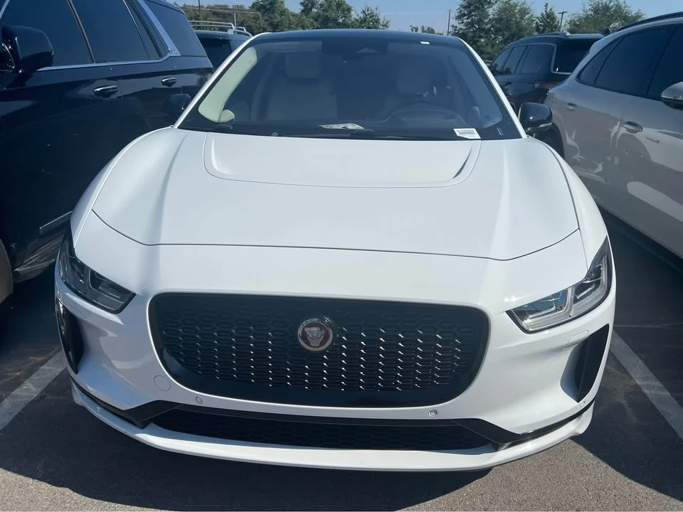 2022 Jaguar I-Pace - Image 2 of 8
