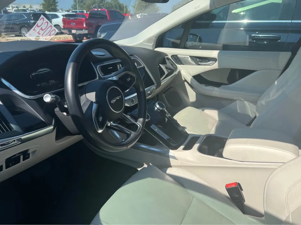 2022 Jaguar I-Pace - Image 4 of 8