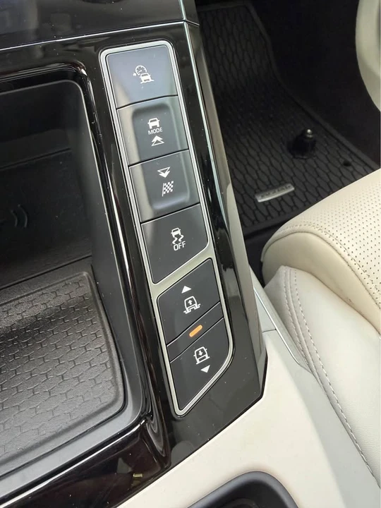 2022 Jaguar I-Pace - Image 7 of 14