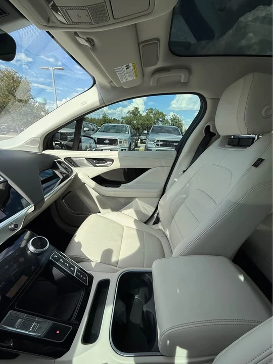2022 Jaguar I-Pace - Image 12 of 14