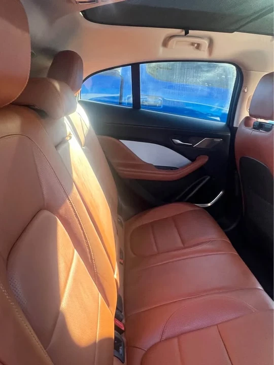 2022 Jaguar I-Pace - Image 8 of 10