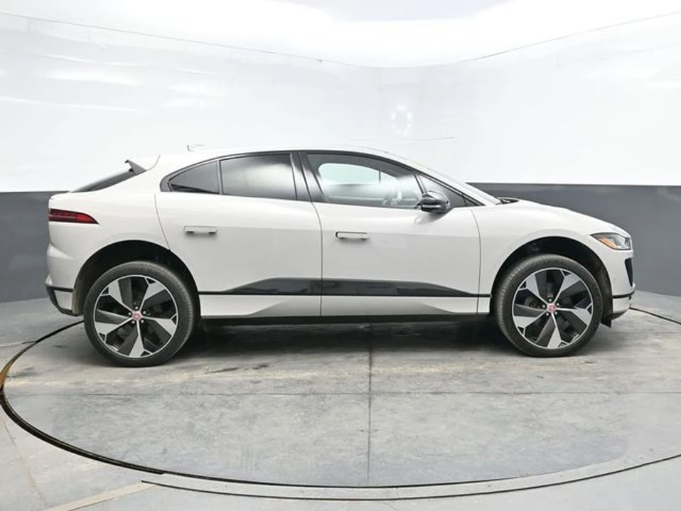 2022 Jaguar I-Pace - Image 7 of 20