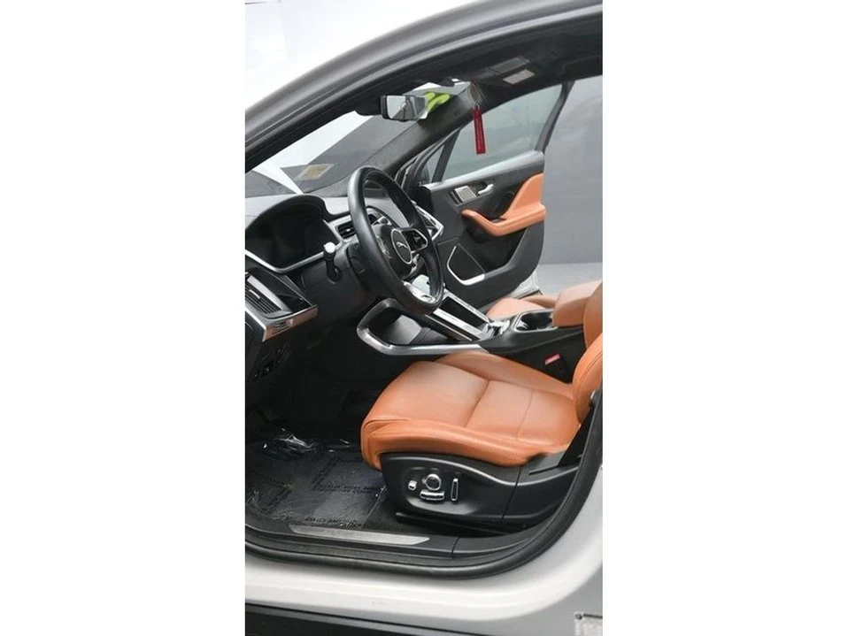 2022 Jaguar I-Pace - Image 18 of 20