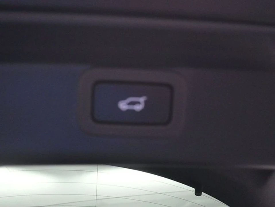 2022 Jaguar I-Pace - Image 13 of 20