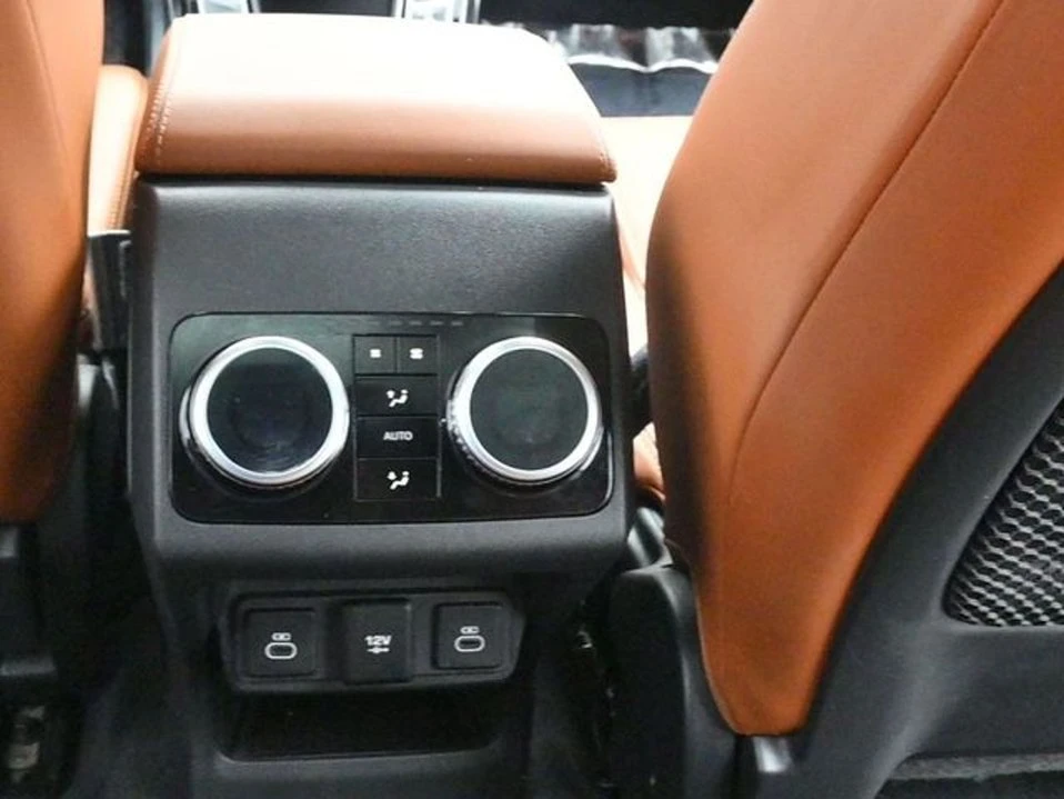 2022 Jaguar I-Pace - Image 17 of 20