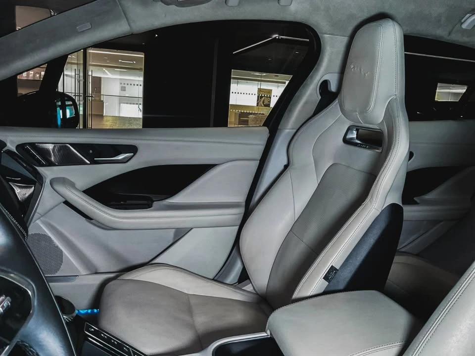 2022 Jaguar I-Pace - Image 17 of 20