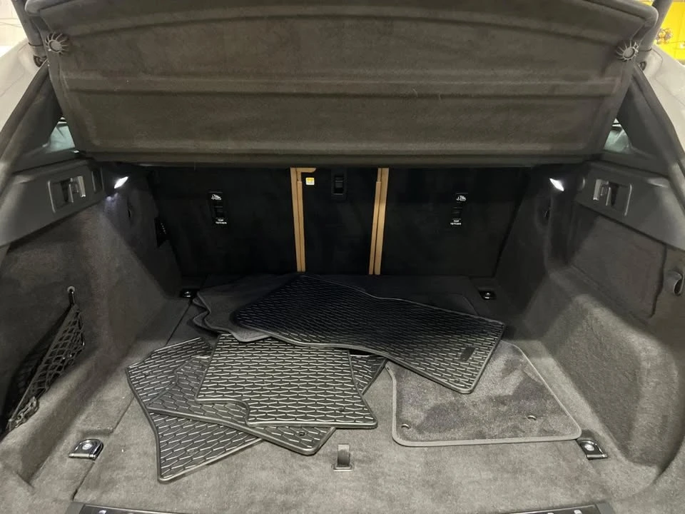 2022 Jaguar F-Pace - Image 16 of 16