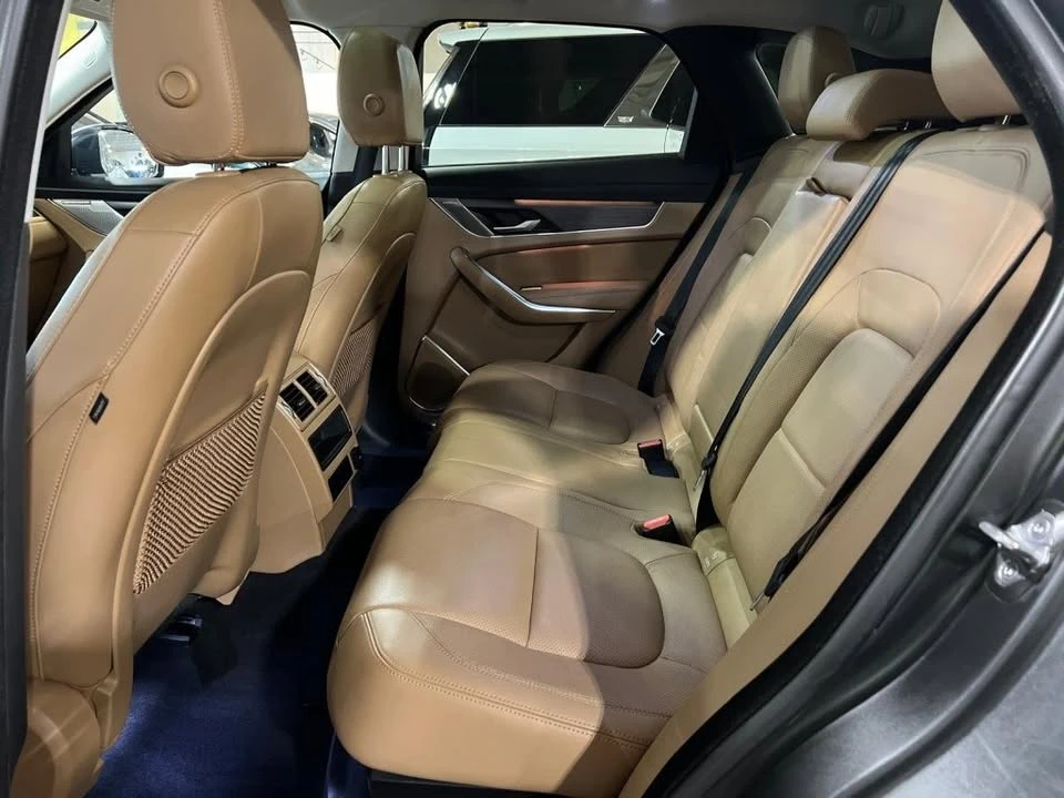 2022 Jaguar F-Pace - Image 12 of 13