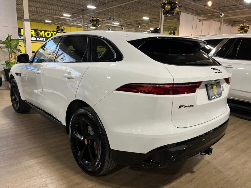 2022 Jaguar F-Pace - Image 2 of 13