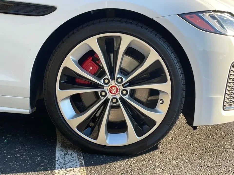 2022 Jaguar X260 XF - Image 7 of 20
