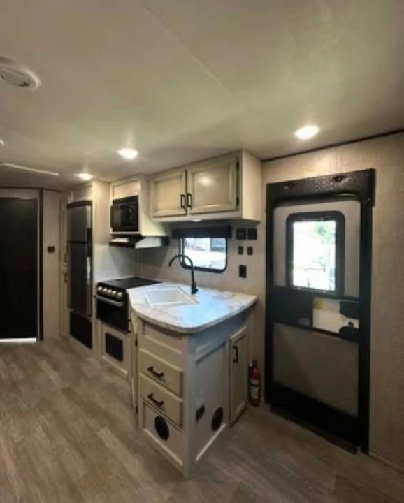 2022 Jayco Jay Flight - Image 5 of 10