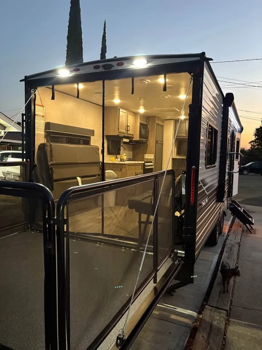 2022 Jayco Jay Flight SLX - Image 7 of 9