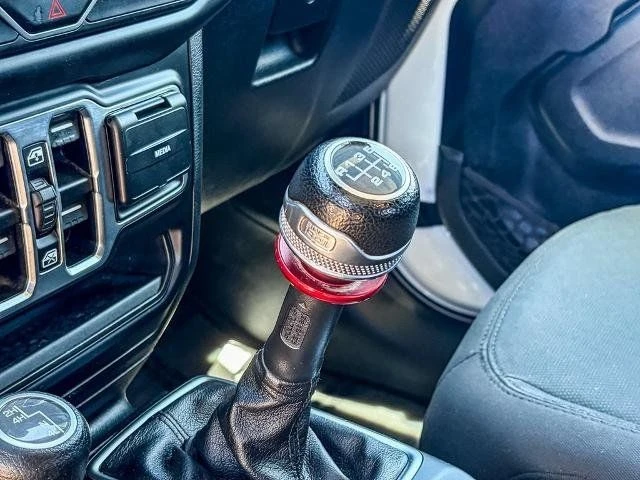 2022 Jeep JT Gladiator - Image 16 of 18