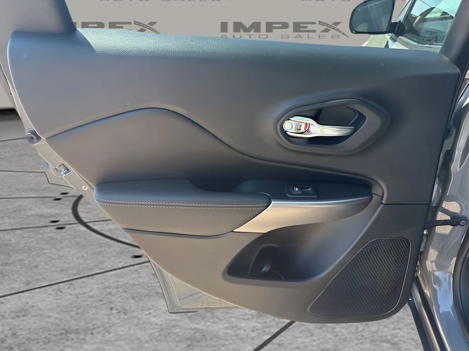2022 Jeep KL Cherokee - Image 28 of 31
