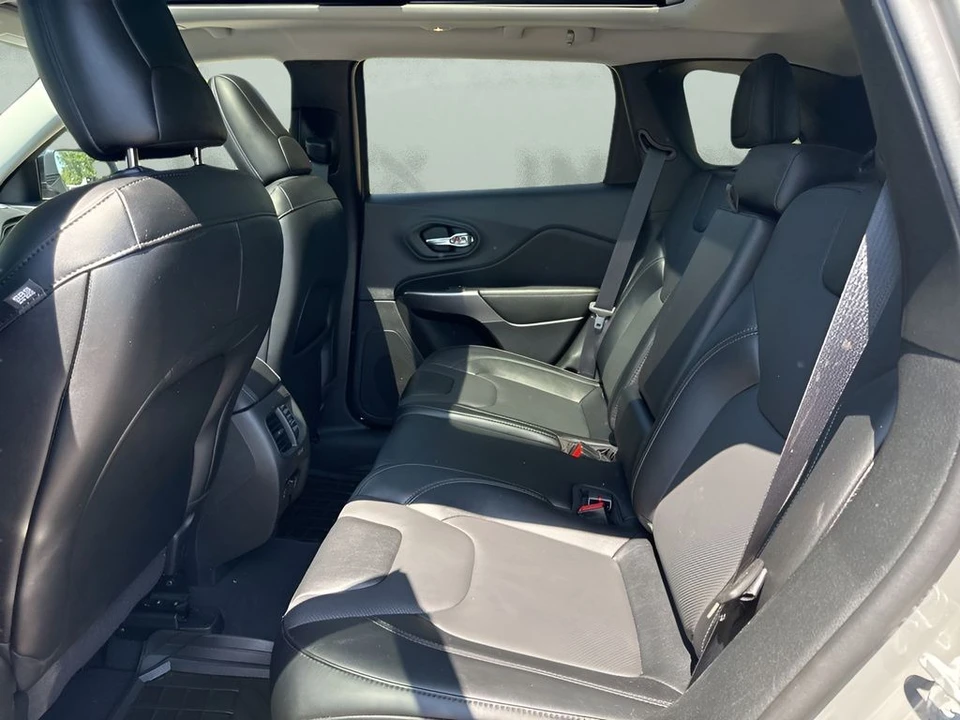 2022 Jeep KL Cherokee - Image 13 of 31