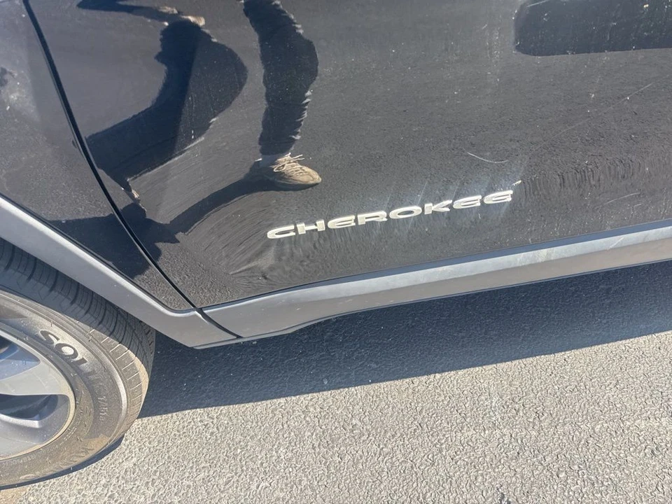 2022 Jeep KL Cherokee - Image 10 of 21
