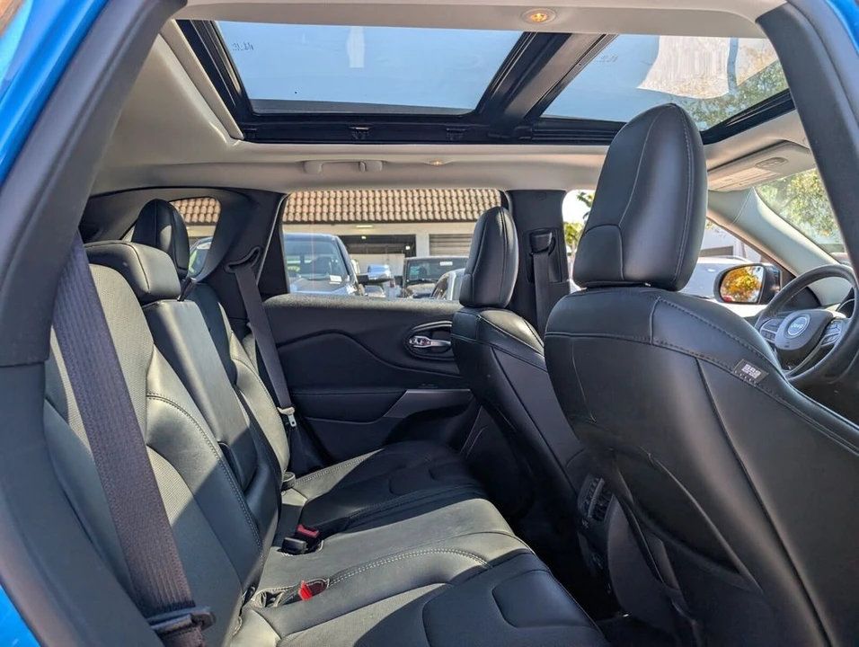 2022 Jeep KL Cherokee - Image 18 of 21