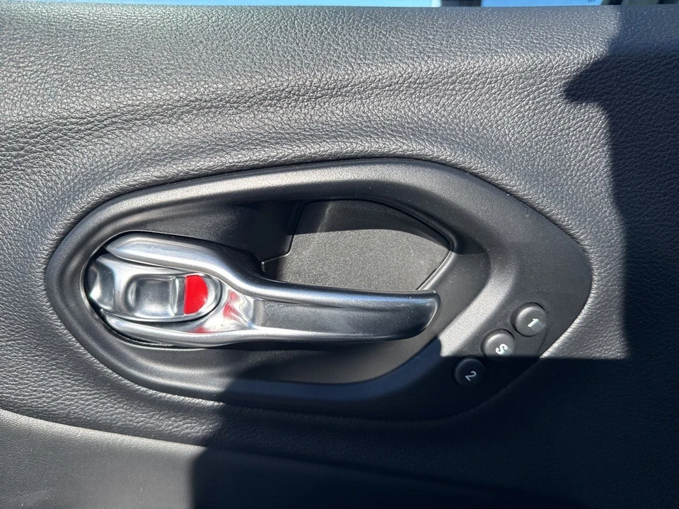 2022 Jeep KL Cherokee - Image 11 of 12