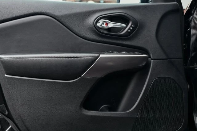 2022 Jeep KL Cherokee - Image 12 of 31