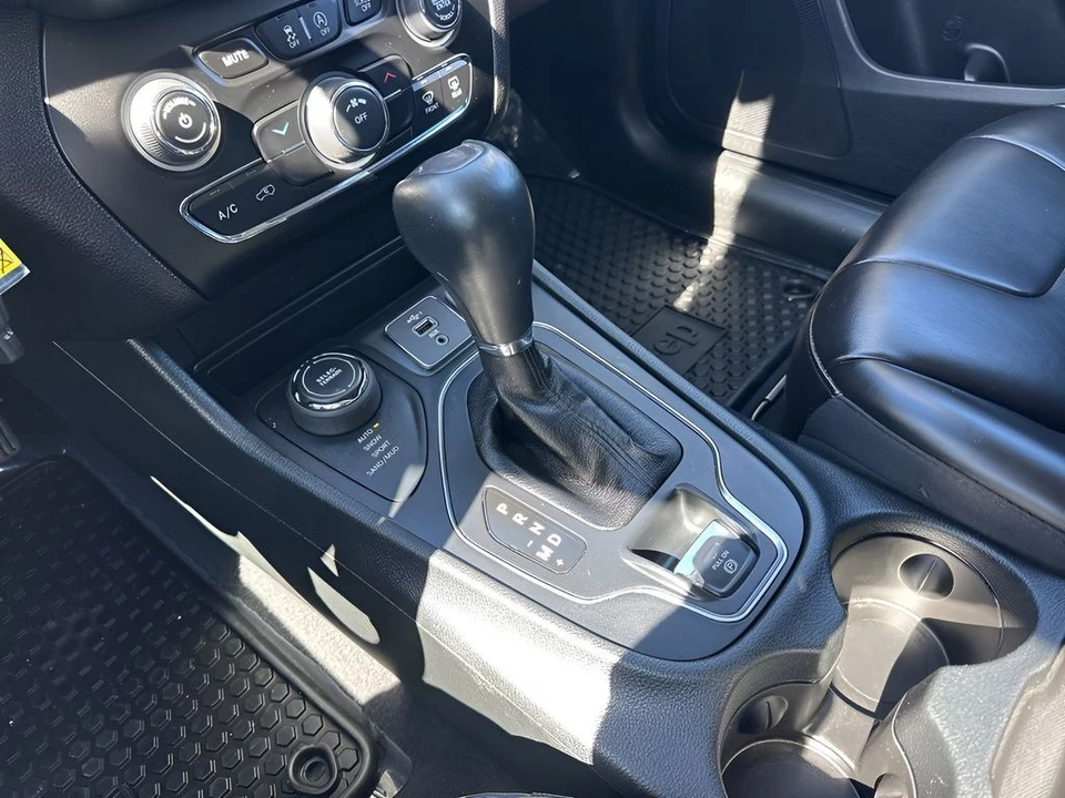 2022 Jeep KL Cherokee - Image 17 of 21