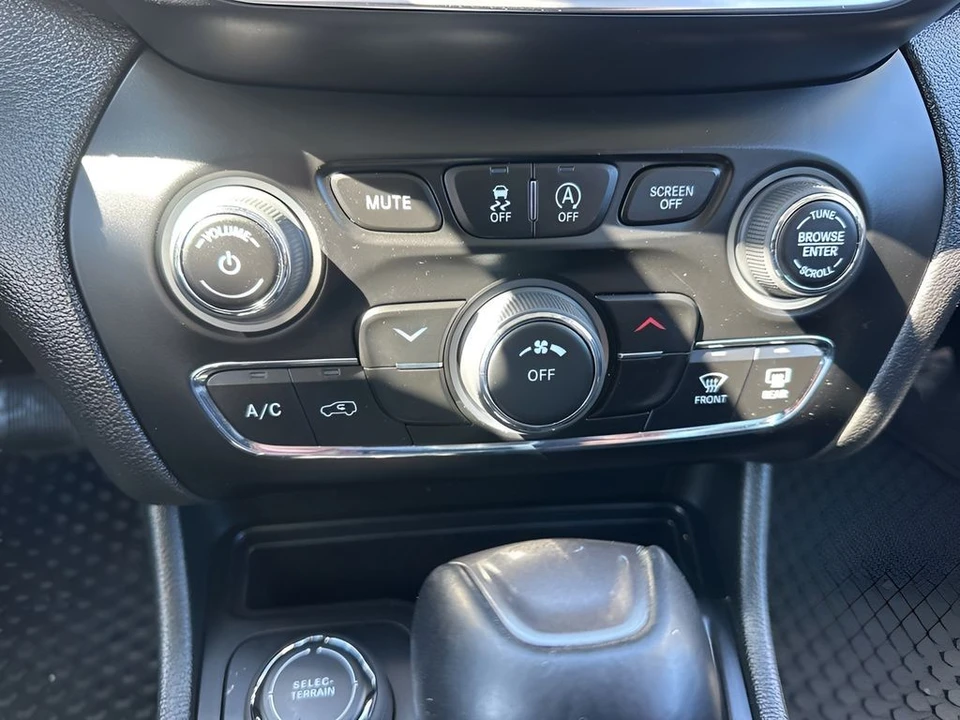 2022 Jeep KL Cherokee - Image 19 of 21
