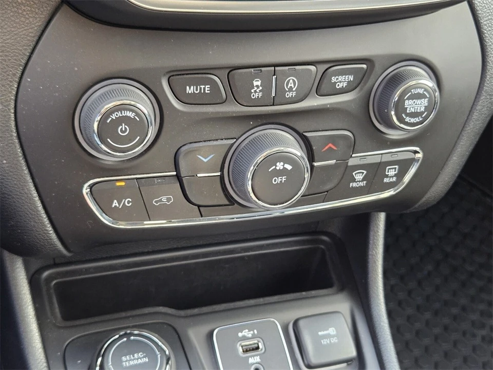 2022 Jeep KL Cherokee - Image 18 of 21