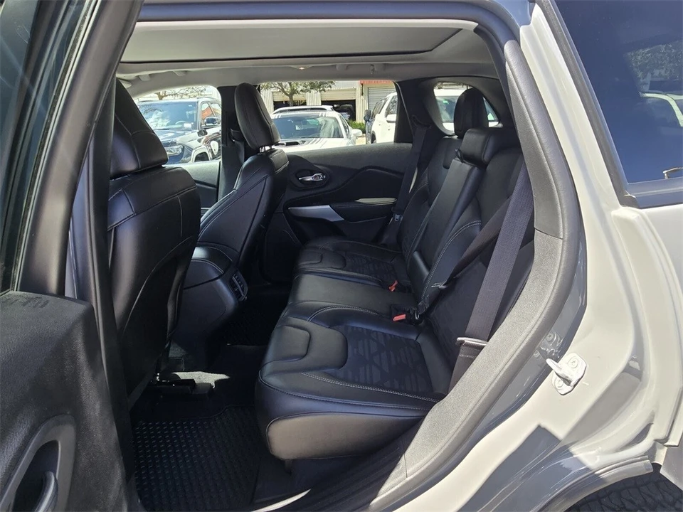 2022 Jeep KL Cherokee - Image 13 of 21