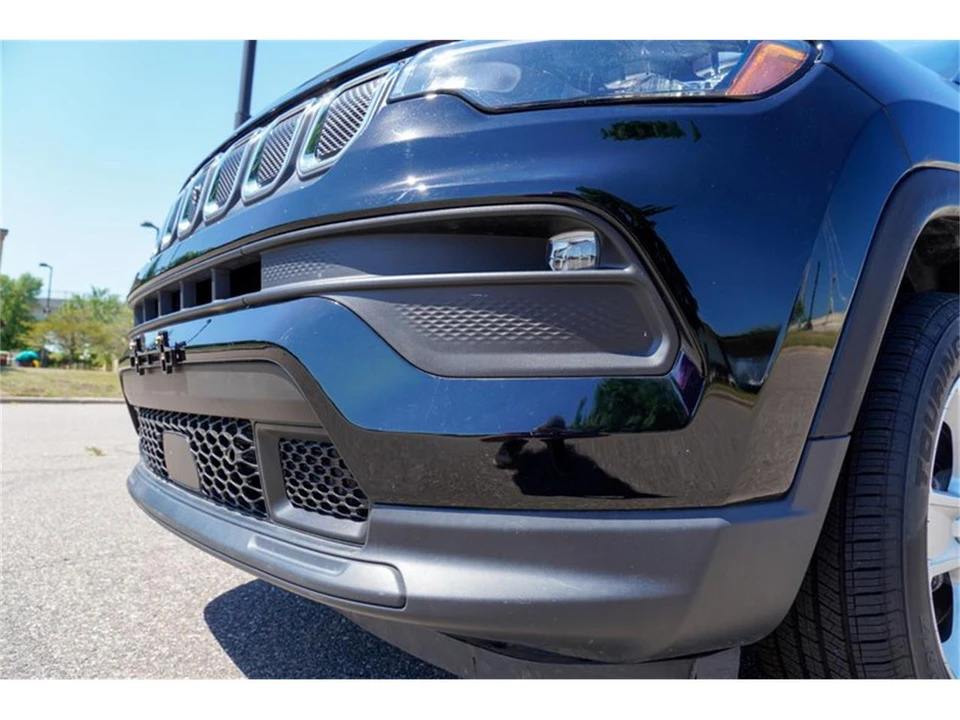 2022 Jeep Compass - Image 22 of 31