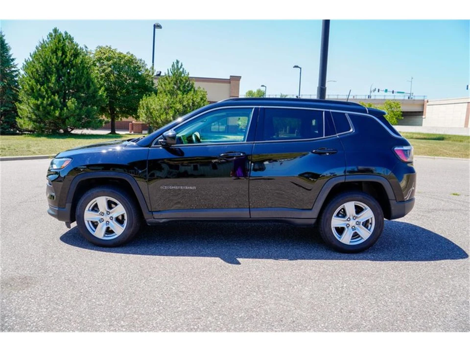 2022 Jeep Compass - Image 7 of 31