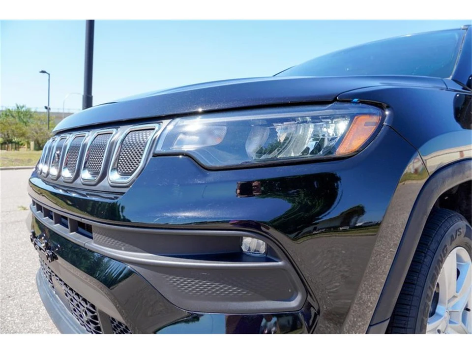 2022 Jeep Compass - Image 23 of 31
