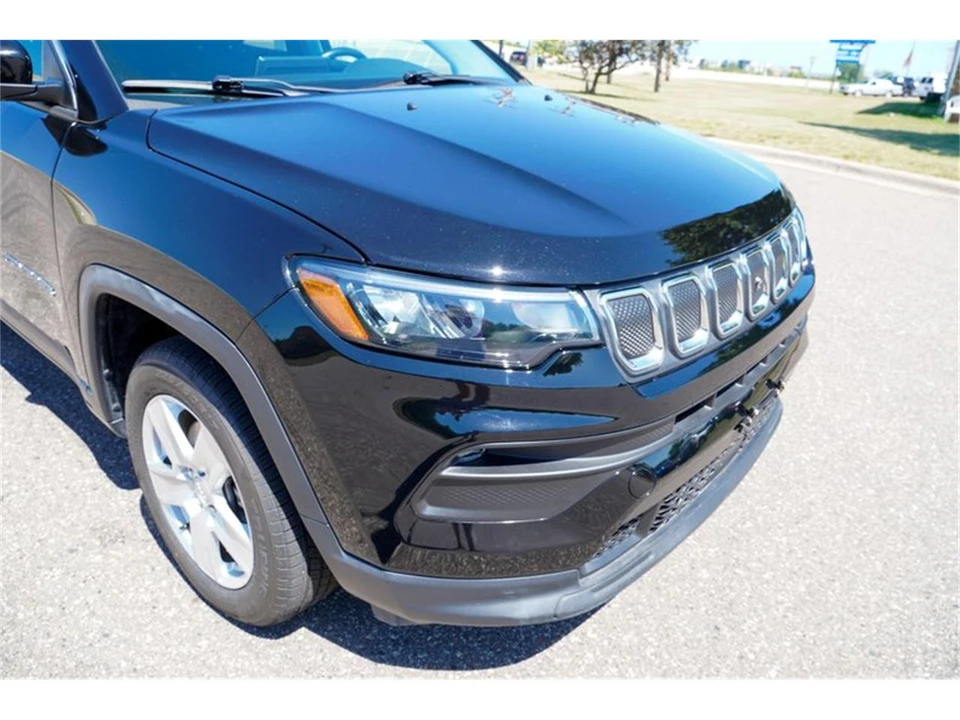 2022 Jeep Compass - Image 28 of 31