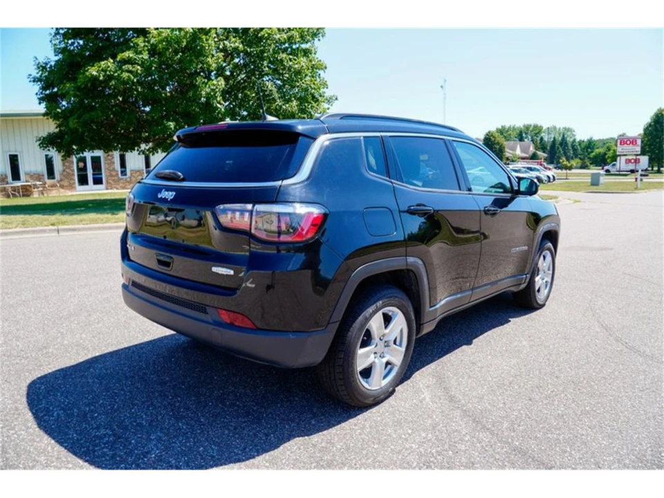 2022 Jeep Compass - Image 3 of 31